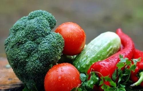 梦见他们给瓜吃,揭秘瓜食梦境的深层寓意