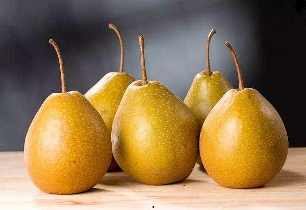 哈密瓜能和梨吃吗,美味还是禁忌？