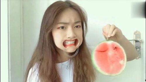 无嘴唇吃瓜图片,趣味横生！