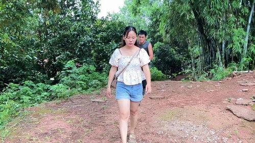 康县美女吃瓜事件视频,网络热议背后的真相揭秘