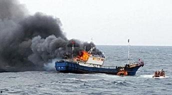 山东渔船吃瓜视频,夏日清凉一“瓜”