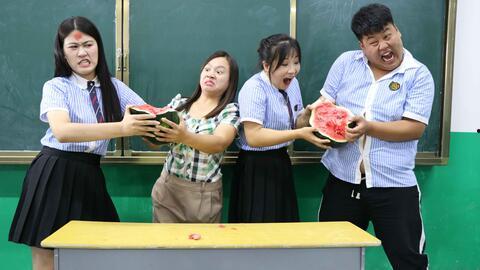 在教室吃瓜比赛,一场别开生面的吃瓜大赛