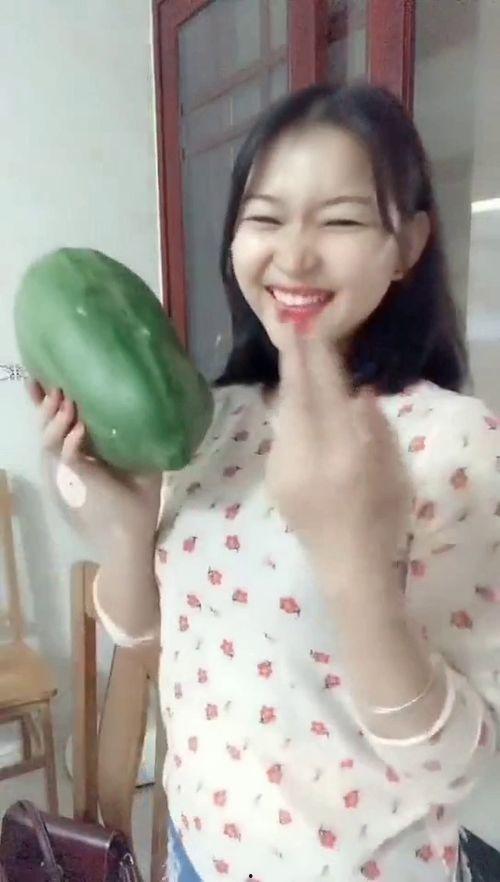 自基地吃瓜姐姐,揭秘娱乐圈幕后故事