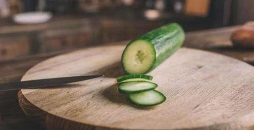 道边上吃瓜,街头小吃背后的文化韵味